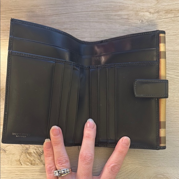 Burberry Checkered Wallet - Picture 8 of 11